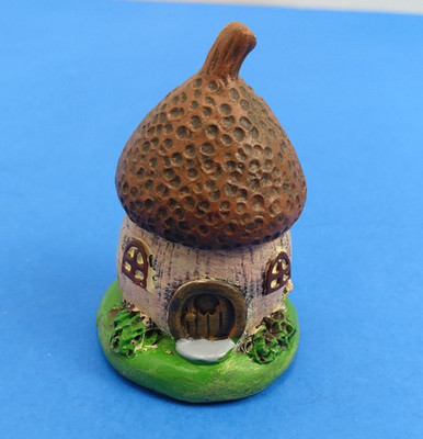 Celebrate it Tiny Treasures Doll House Fairy Garden Mushroom Acorn House