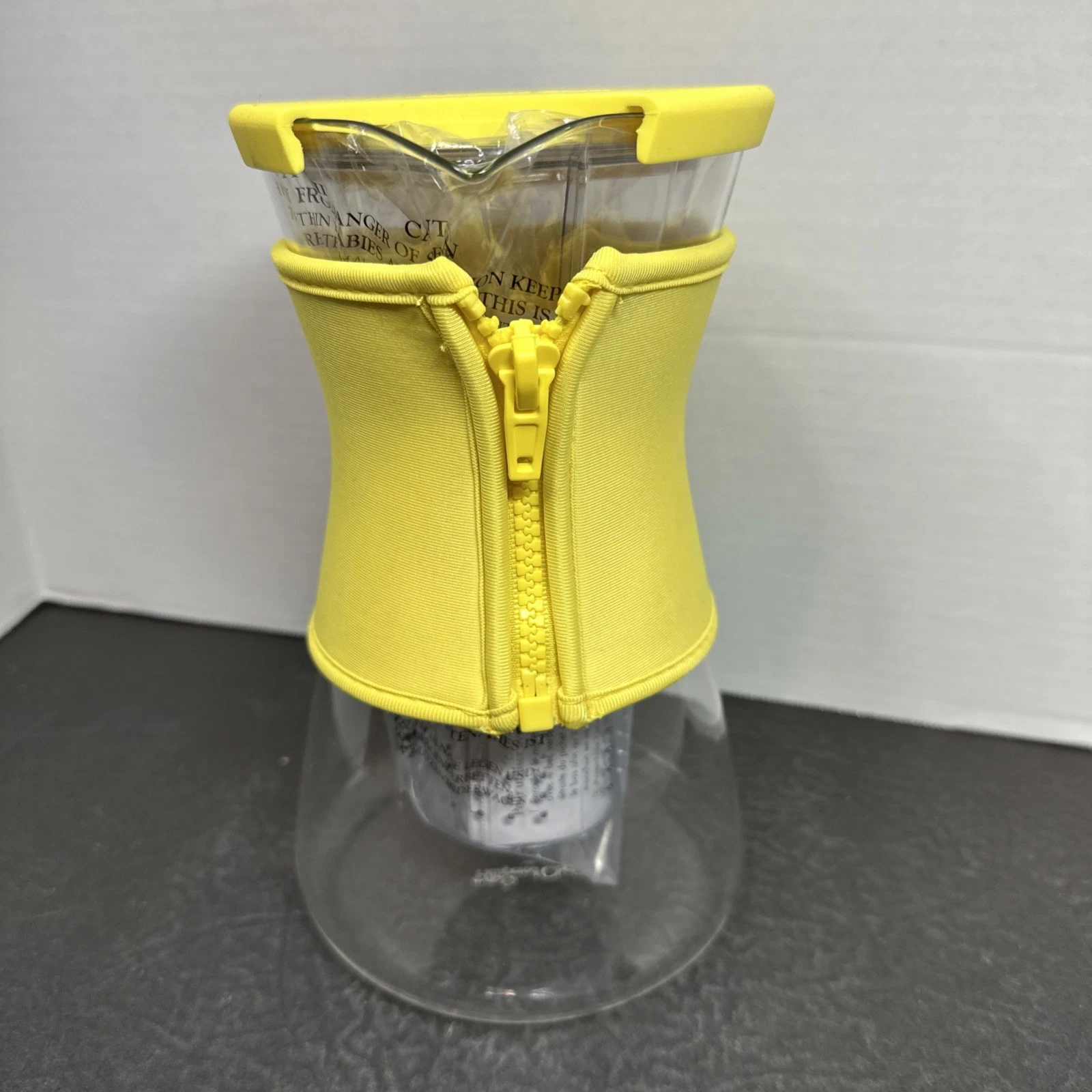 Pampered Chef Tea Infusion Glass Pitcher With Yellow Neoprene Sleeve #1687 New