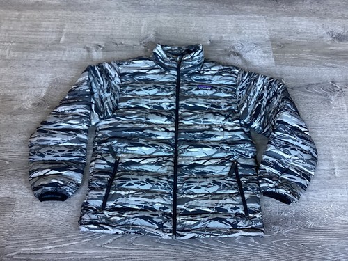 Patagonia Kids Size M 10 Youth Boys Black Gray Camo Full Zip Jacket Down Coat