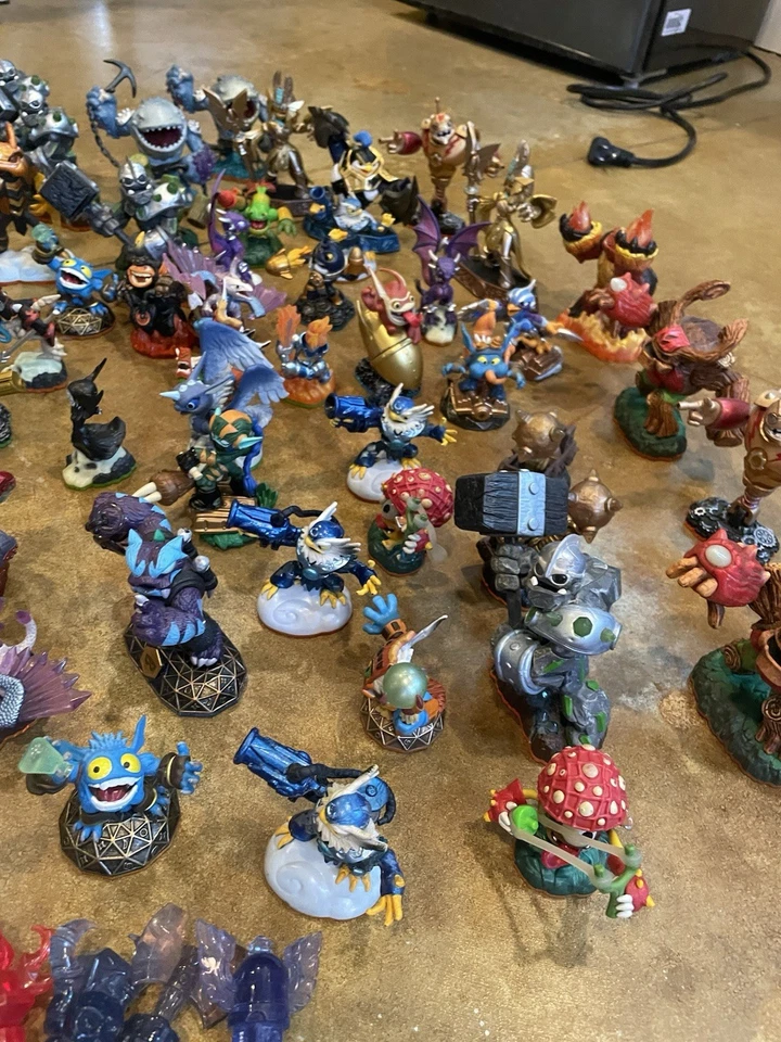 ENORME Skylanders Activision Lote de Personagens/Figuras/Portais/Cristal - Imagem 4 de 4