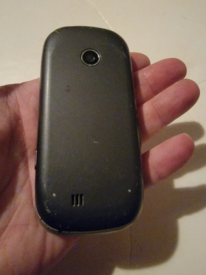 LG Cosmos 3 VN251S Grey Silver (Verizon) 3G Cell Phone Slider Untested For Parts - Image 2 of 2