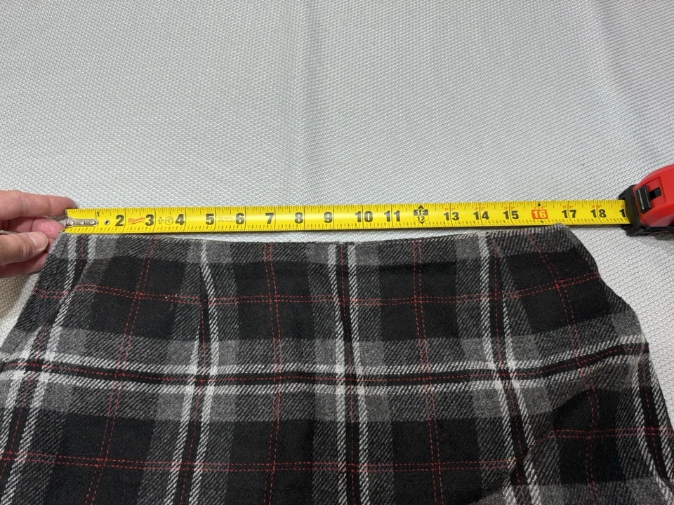 Vintage Skirt 14 Black Red Plaid Full Length Fringe Wool Blend Academia Y2K - Image 4 of 4