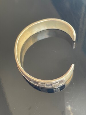 NATIVE AMERICAN R.H.BEGAY 925 STERLING SILVER STORYTELLER