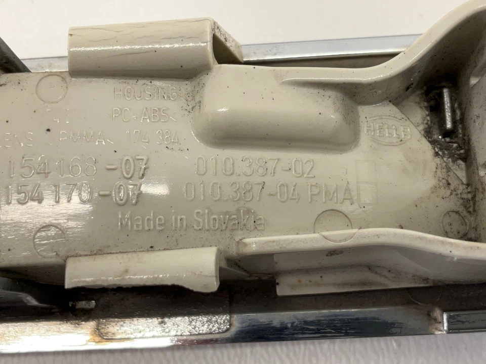 Пара передних левых и правых габаритных указателей поворота для BMW 528xi F10 11–13 годов выпуска - Изображение 2 из 4