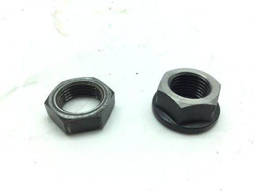 PAAR ANTRIEBSWELLENMUTTERN SUZUKI BURGMAN AN 400 2001 2002 AU111