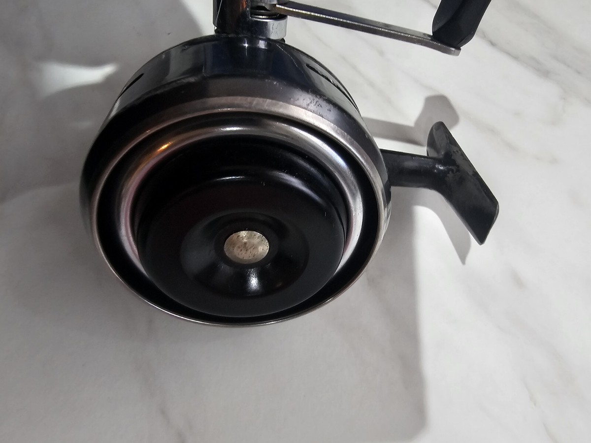 Abu 508 Closed Face Fishing Reel - Right Hand Wind - Working