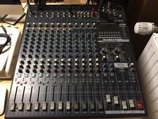 Console De Mixage Amplifiée