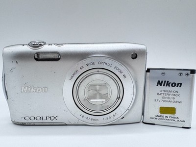 Nikon COOLPIX S3300 Silver Compact Digital Camera USED TESTED from Japan
