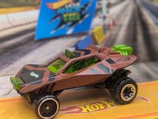 2026 Netflix LET'S RACE Design SANDIVORE 🔥brown;green🔥LOOSE Hot Wheels