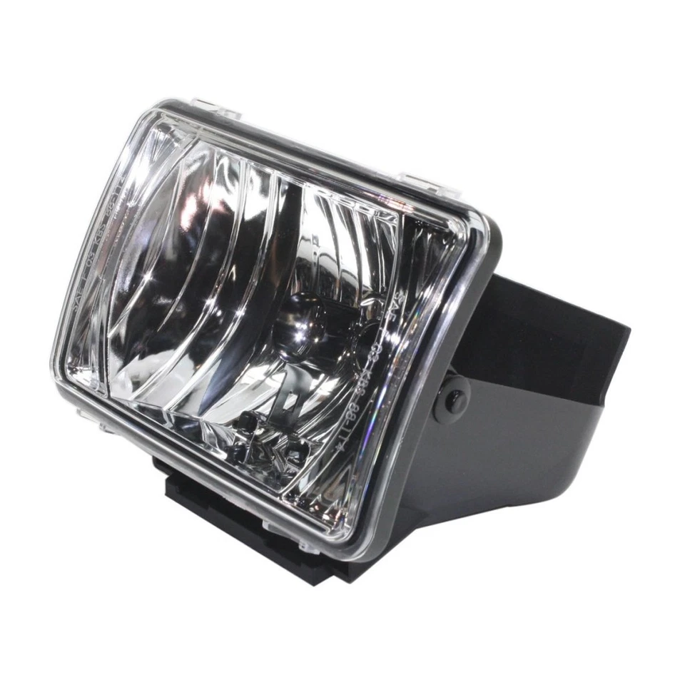 For Isuzu i-290/i-370 Fog Light 2007 Driver & Passenger Side Pair Front Halogen - Image 3 of 4