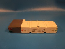 SMC VQC4200-51, Plug-in Solenoid Valve, VQC4000 SERIES, 5-PORT