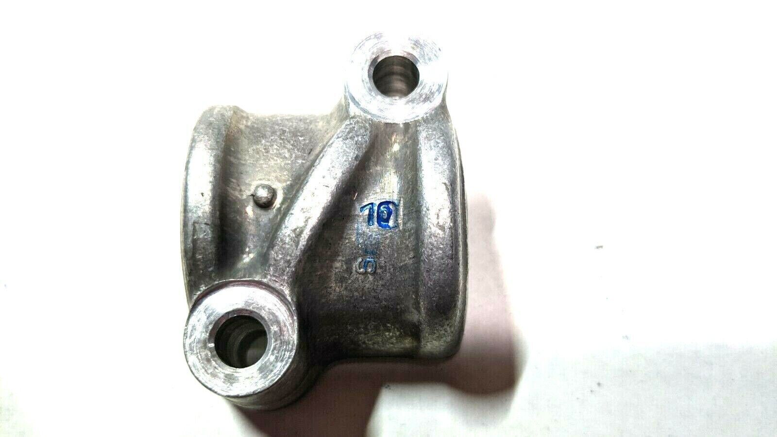 FERRARI 348 PARTS  ENGINE RIGHT HEAD CAMSHAFT CAP # 10
