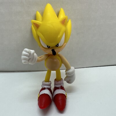 Sonic The Hedgehog SUPER SONIC PVC Figure 2.5'' Sega Yellow Toy