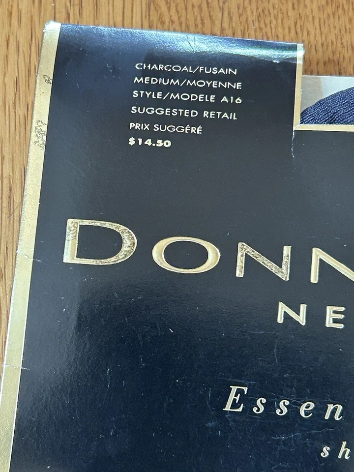 Toners esenciales Donna Karan New York carbón talla mediana satinado transparente Foto 2 de 4