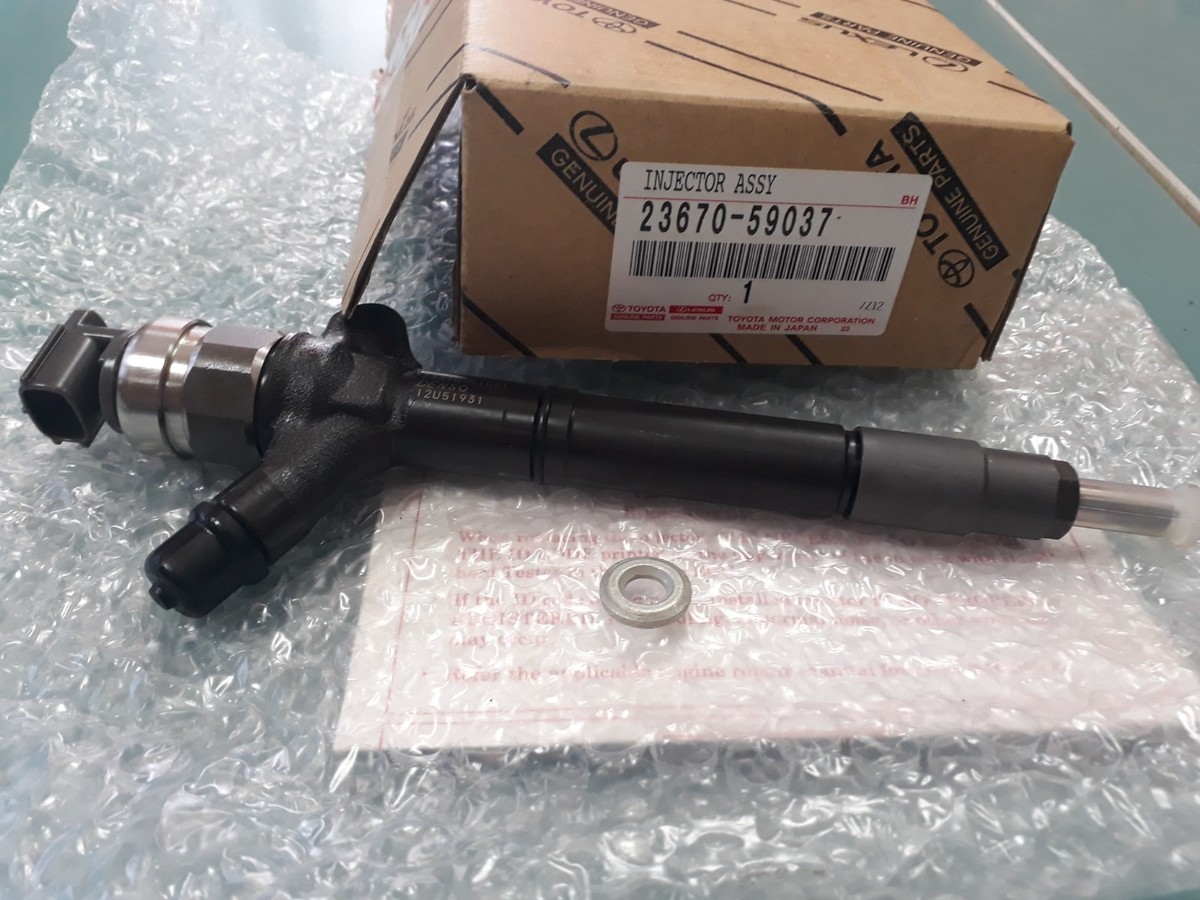 NEW GENUINE DENSO FUEL INJECTOR SET For TOYOTA 3.0 Turbo Diesel Land Cruiser 1KZ