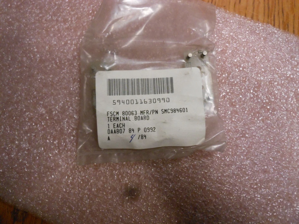 MIL SPEC TERMINAL BOARD PART # SM-C-984601 NSN: 5940-01-163-0990 - Image 2 of 4