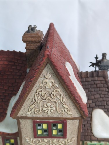 *Leggi* Dept 56 Heritage Village "Nettie Quinn Puppets & Marionettes" D11 - Foto 3 di 10