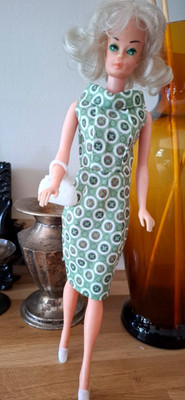 Vintage Barbie Clone _ rare white haired 1960's fashion doll ''EMPIRE MADE''