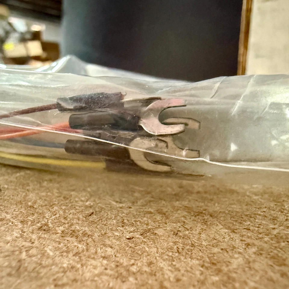 Vintage Universal Data Systems Coupler 1001F Early Modem Computing Technology - Image 4 of 4