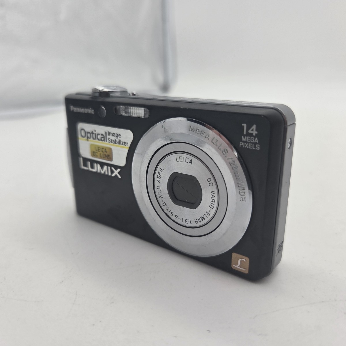 Panasonic LUMIX DMC-FH2/DMC-FS16 14.1MP Digital Camera - Black for