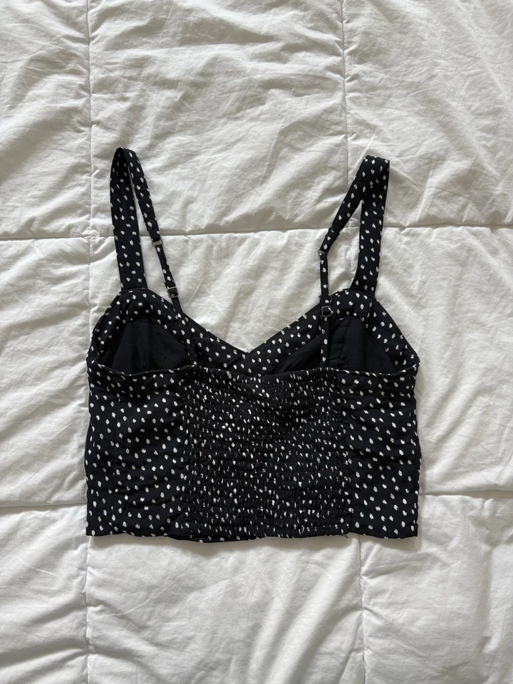 Camiseta sin mangas corta para mujer Abercrombie & Fitch, negra, talla pequeña Foto 3 de 4