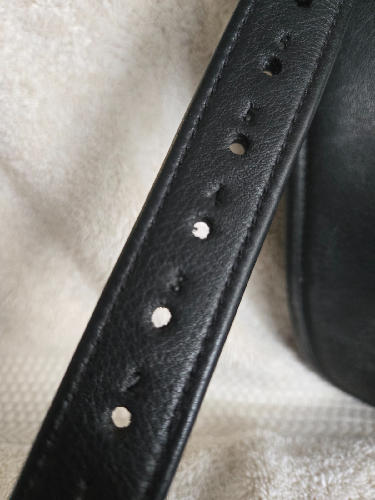 17.5 inch leather monoflap dressage saddle w/fittings & changeable gullet