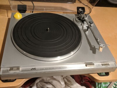 Vintage Silver JVC Turntable L-A21 Record Player Auto Return