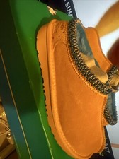 ugg slippers Size 3