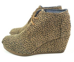 toms leopard booties