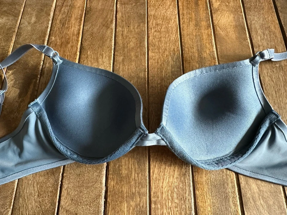Sujetador Camiseta Wonderbra 34A Azul Acolchado Suave Satén Con Aros Foto 2 de 4