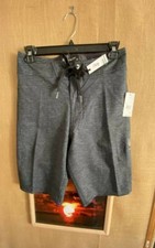 NWT Volcom men s black w/pinstripe board shorts size 30 stretch