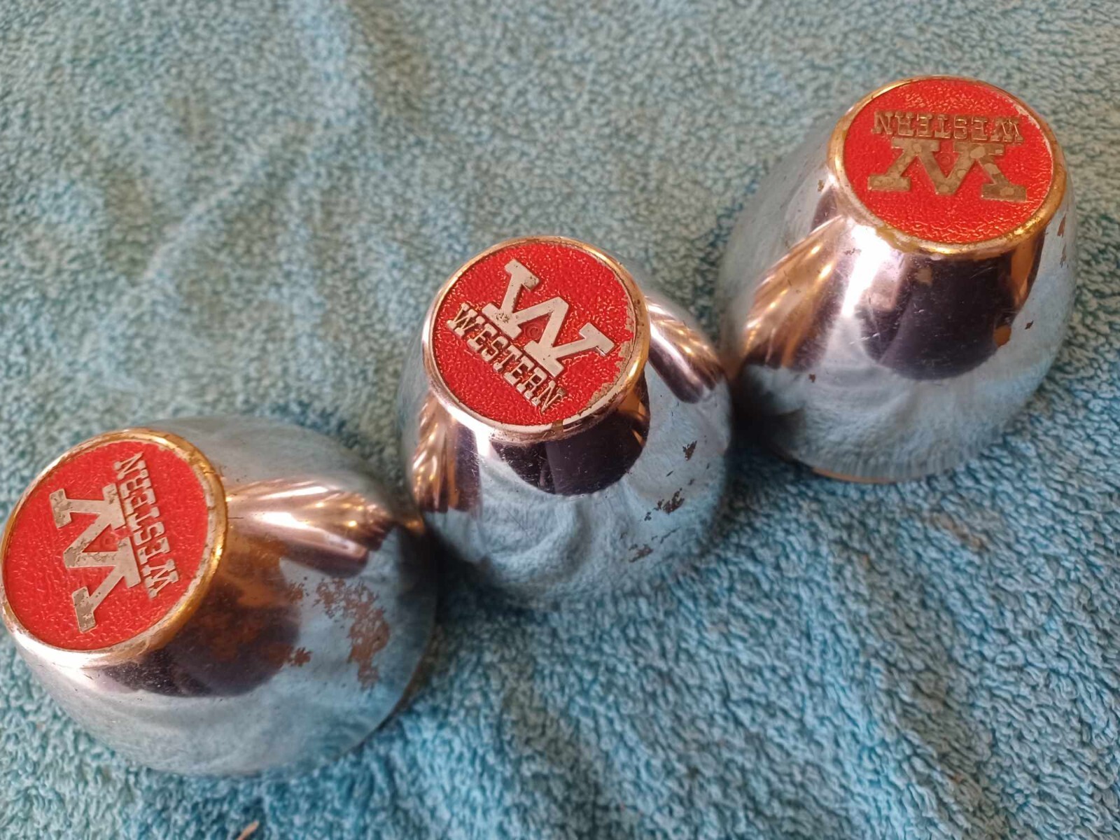 Western Wheel Center Cap x 3 VINTAGE Chrome with Emblem fits a 3.17