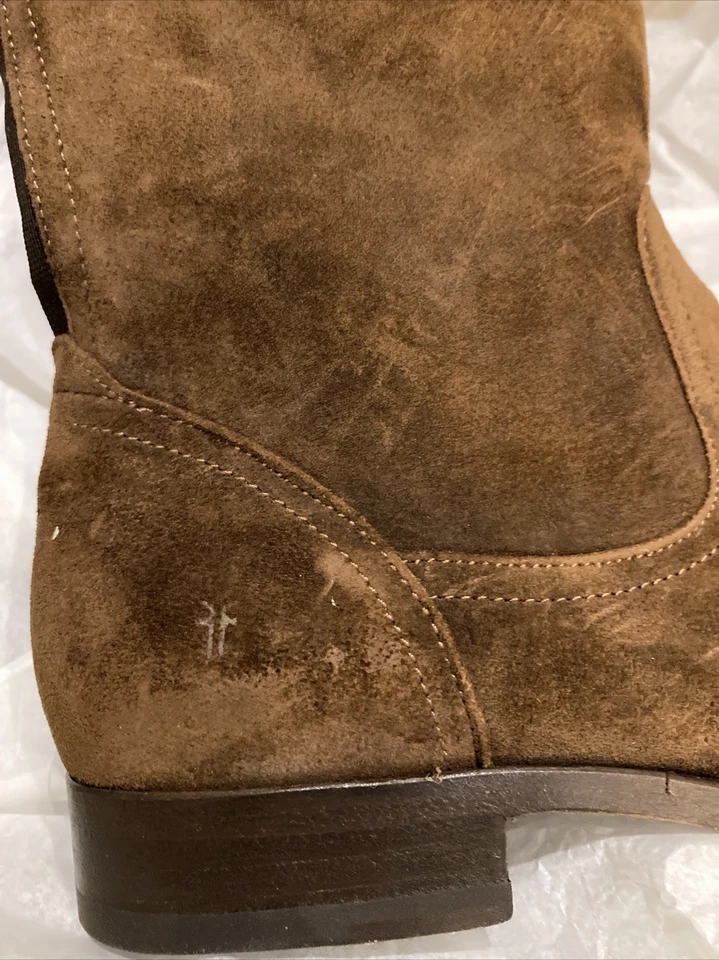 Botas altas Frye Molly borla OTK zíper interno parcial tamanho 6,5 M madeira, camurça NOVO - Imagem 4 de 4