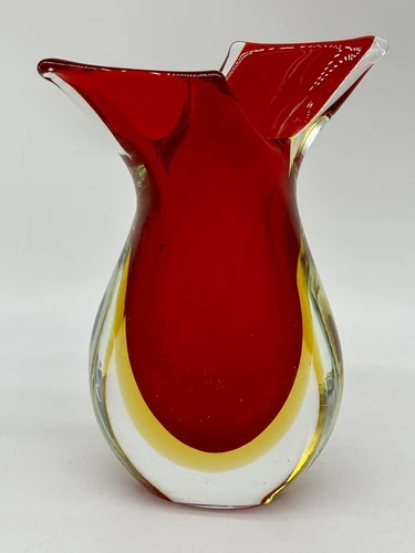 Vintage Murano Glass Oball Onesto Sommerso Fishtail Vase 8”H, UV Reactive