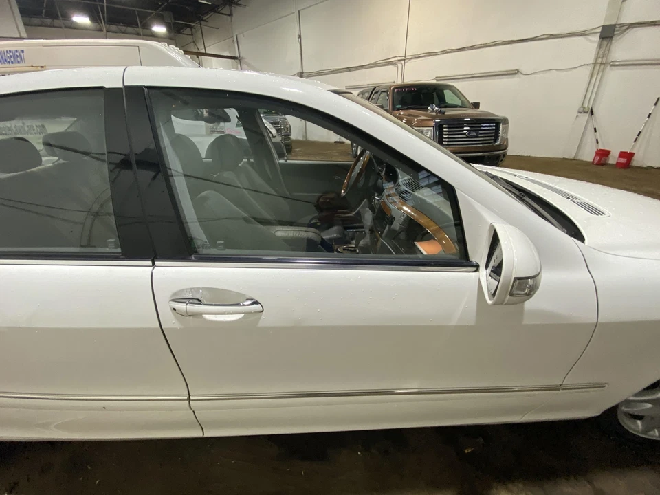 Used Front Right Door Assembly Front fits: 2003 Mercedes-benz Mercedes s-class 2 Foto 3 de 4