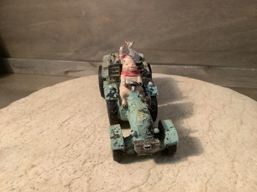 Pig 'n Tractor Farm Decor Chickens Cold Cast Ceramic Country Animals NEW - Picture 5 of 8