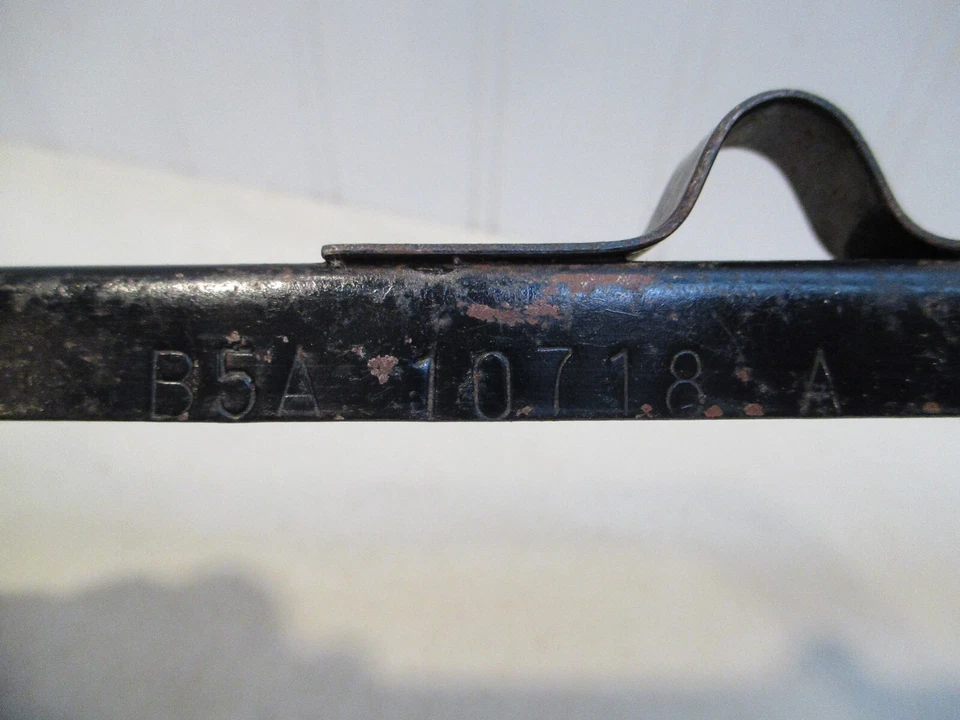 NOS 1955 FORD FAIRLANE THUNDERBIRD BATTERY HOLD DOWN BRACKET STAMPED B5A-10718-A - Image 2 of 4