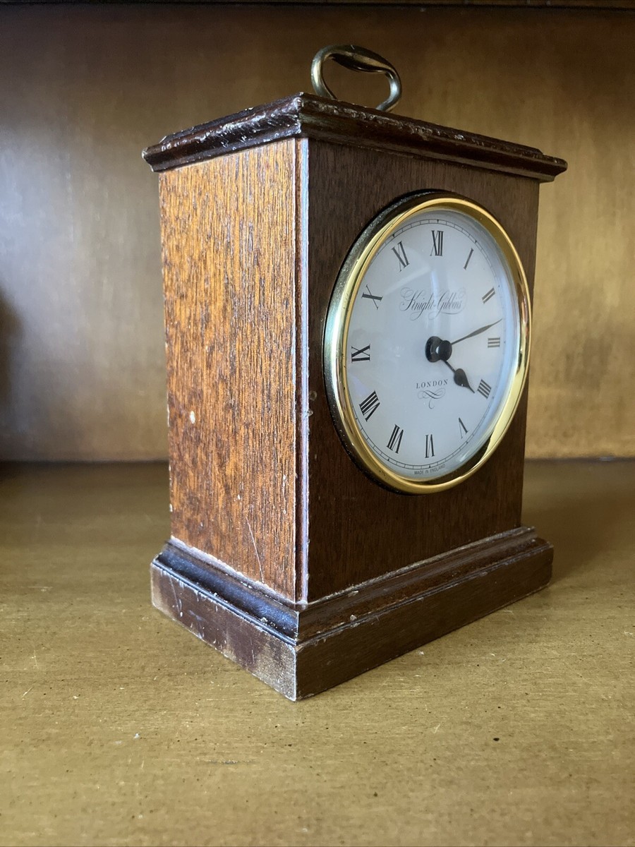 Knight&Gibbins London 置き時計 高さ２６センチ Knight & Gibbins London Quartz Mantel Clock Made In England