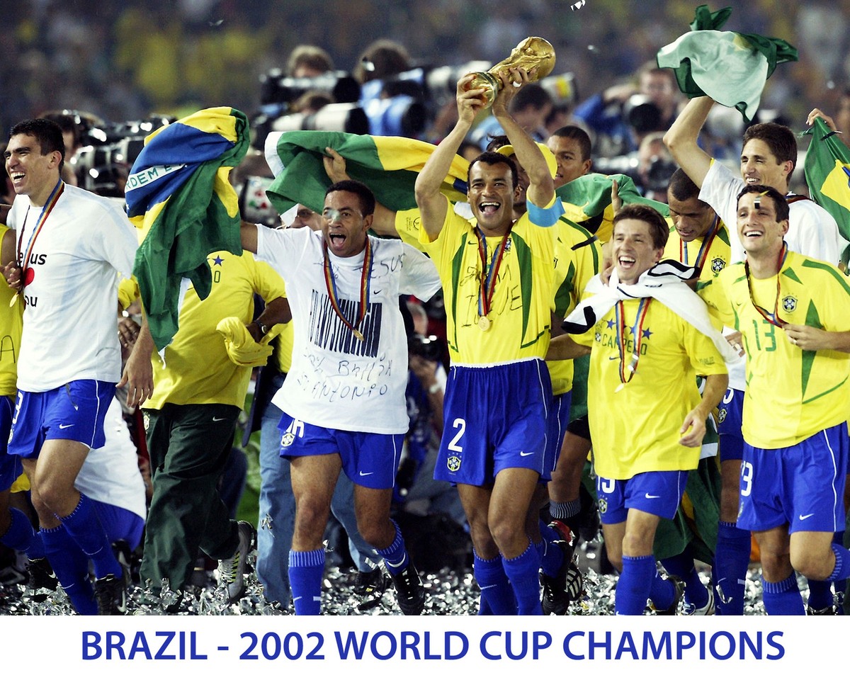 2002年日韓W杯ブラジル代表　優勝メンバー直筆サイン入りユニフォーム 2002年日韓W杯ブラジル代表 優勝メンバー直筆サイン入りユニフォーム