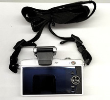 OLYMPUS PEN Mini E-PM1 White 12.3MP Mirrorless SLR Camera Tested w/Battery, etc.