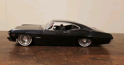 Jada Toys Street Low 1967 Chevy Impala SS Lowrider Series Black
