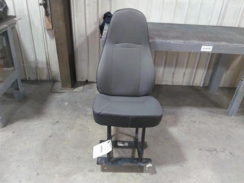 Replaces 2020 INTERNATIONAL LT FRONT SEAT ,  MD