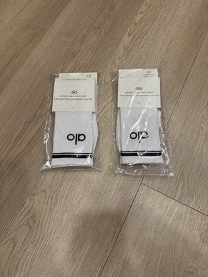 Alo Yoga Socks 2 PACK Unisex [ONE SIZE] Half-Crew White/Black Logo NEW Unisex
