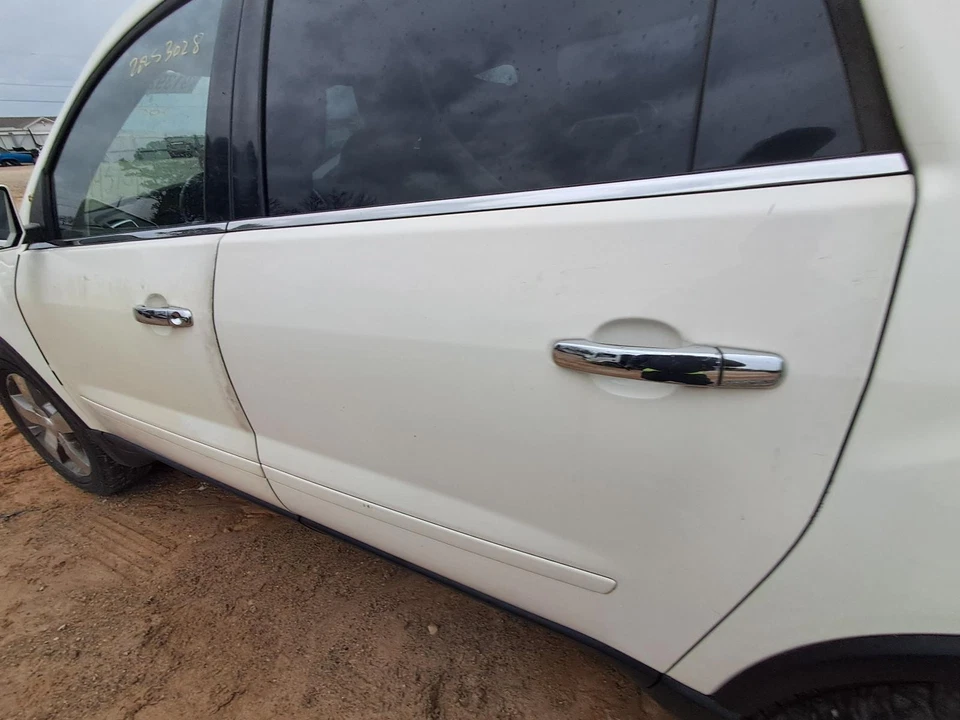 Used Rear Left Door Assembly Rear Side fits: 2010 Gmc Acadia Rear Left Grade A - Изображение 3 из 4