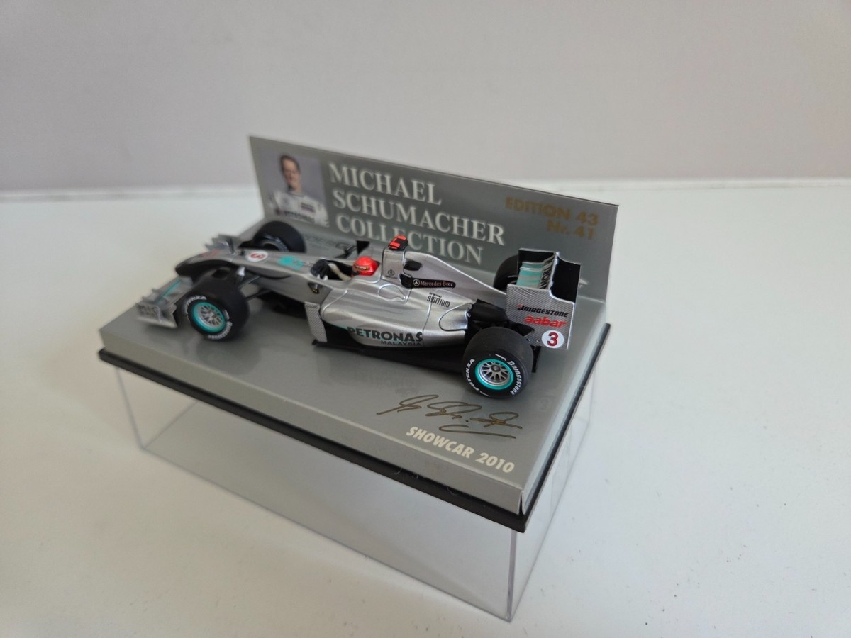 Minichamps 1/43 Mercedes W01 M. Schumacher - Showcar 2010 - MSC 41