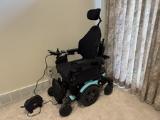 12/2025 Quantum Q6 Edge 4 iLevel Only 1.5 Miles. 36k Retail
