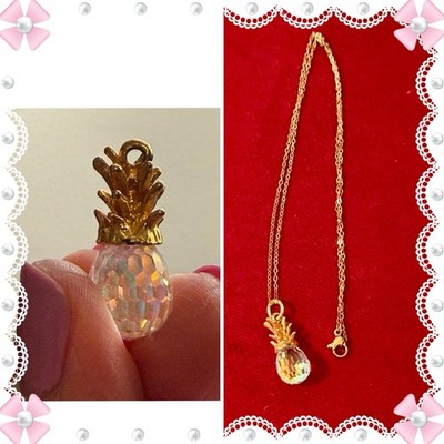 Necklace & mini crystal pineapple pendant - gold plated - 19'' chain gold tone