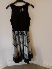 Sangria Women's Dress Excellent Condition Only Worn Once Size 8