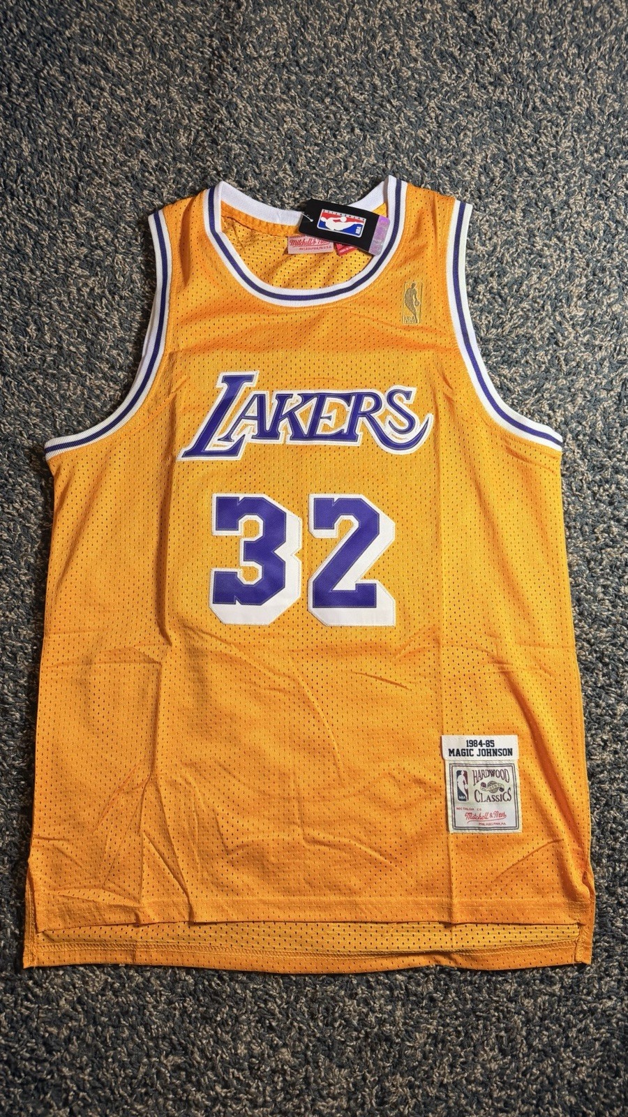 Mitchell & Ness Lakers Magic Johnson #32 Stitch NBA Jersey Gold Size L