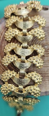 Vintage Charel Gold Tone Heavy Interlink Bracelet 7.5 Inch Nice Rare Ch2